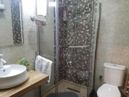 Abi Hotel