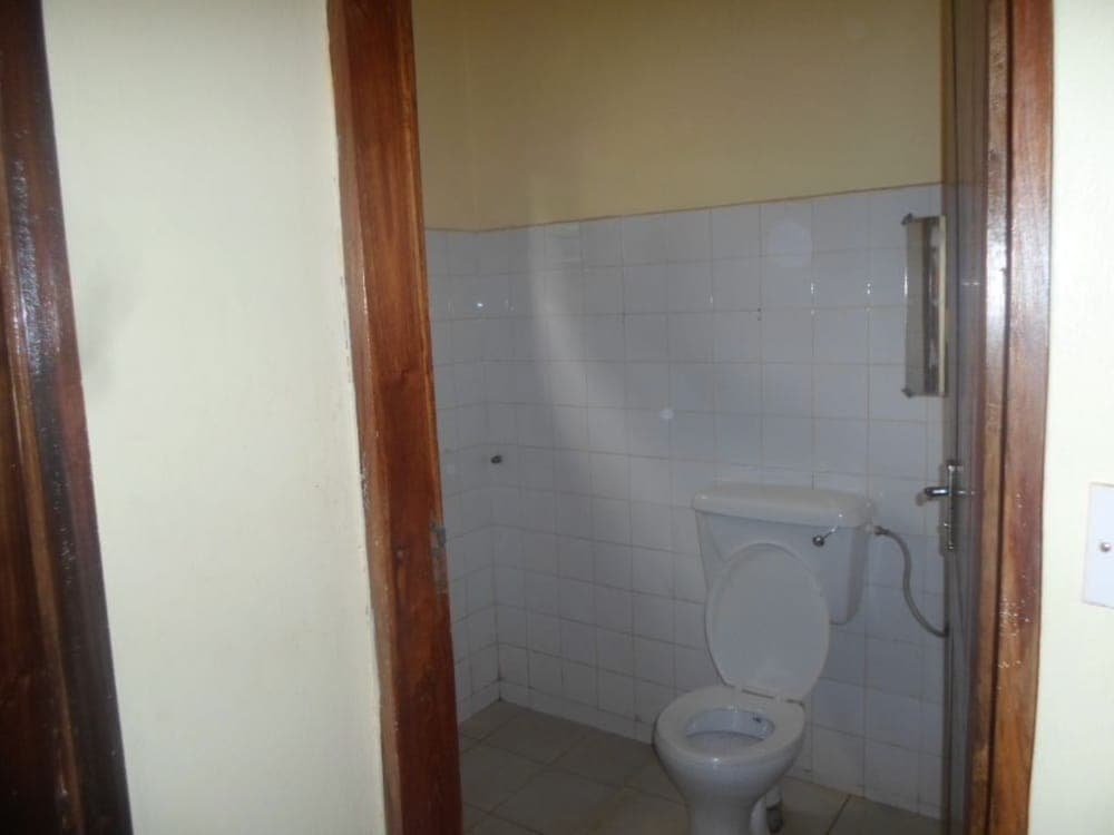 Tarn Hut Resort