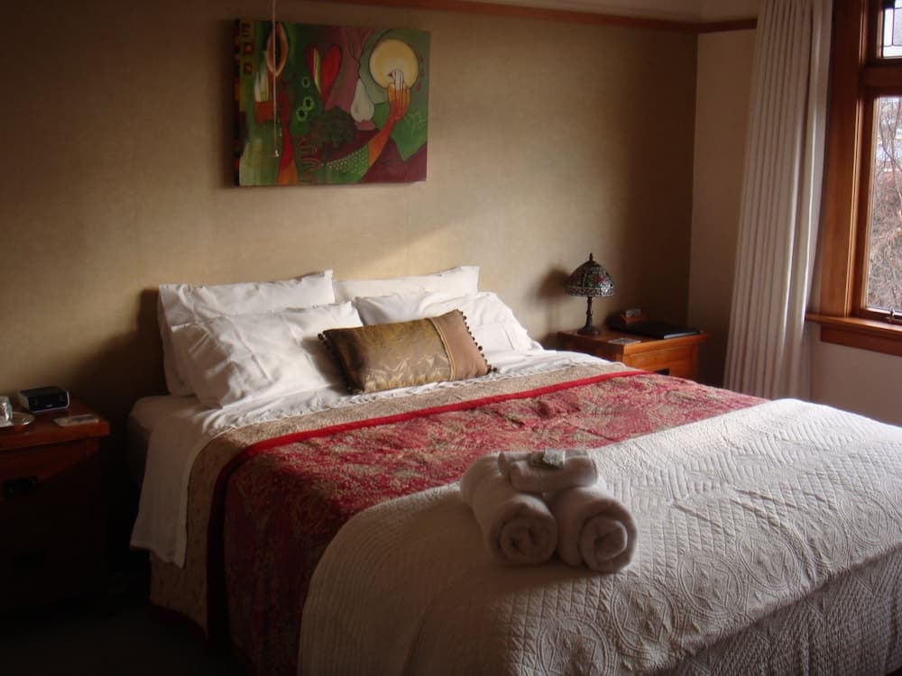 Highway House Boutique B & B