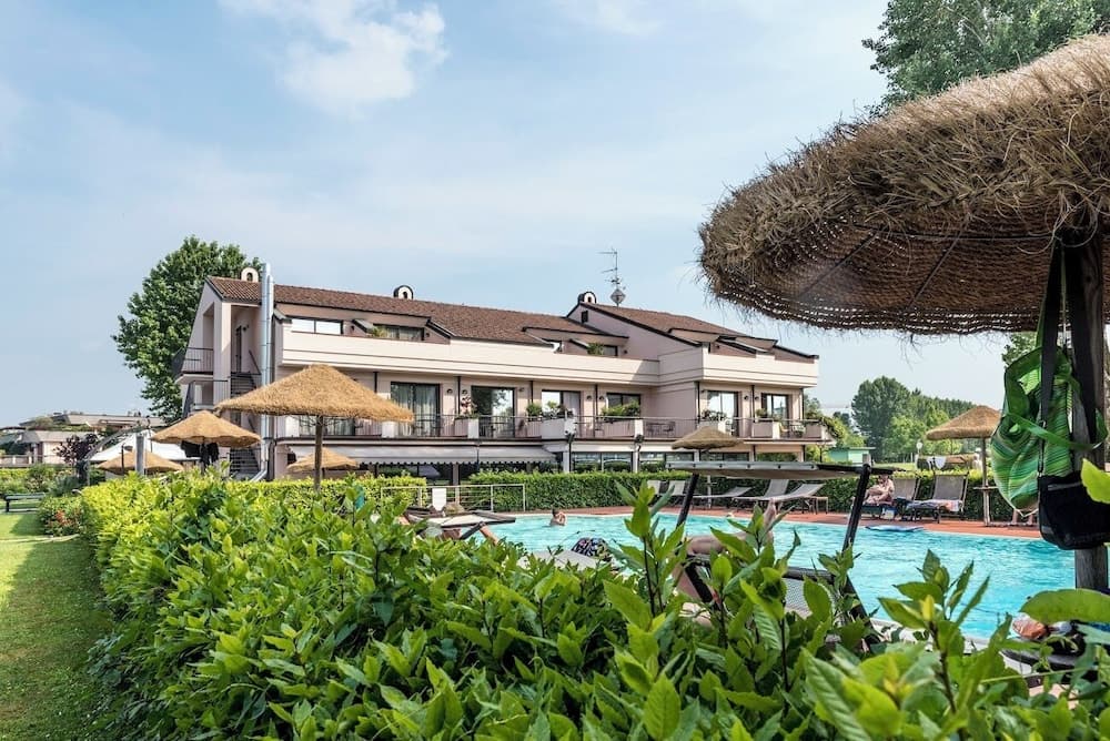 Yachting Hotel Mistral