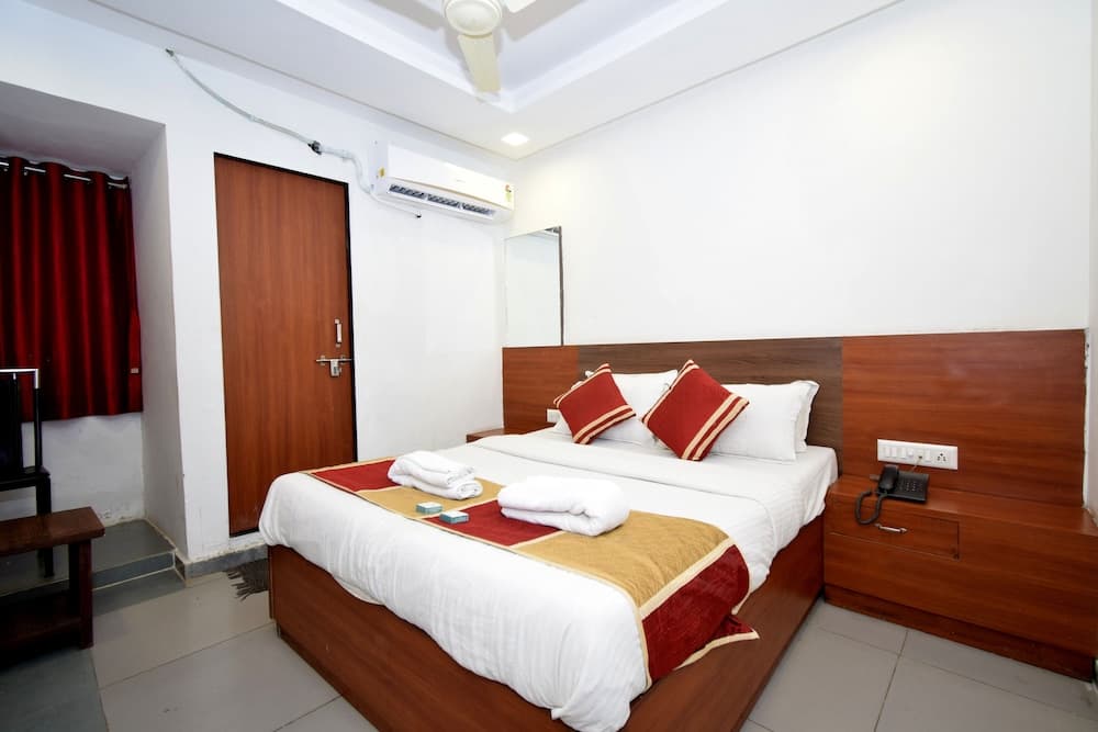 Hotel Anupam