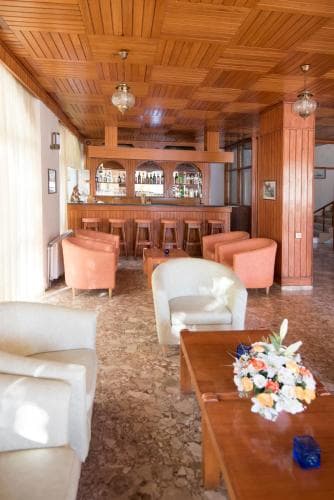 Captain's Hotel