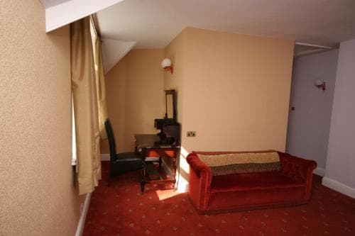 Heddons Gate Hotel