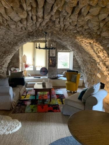 Chez Helen