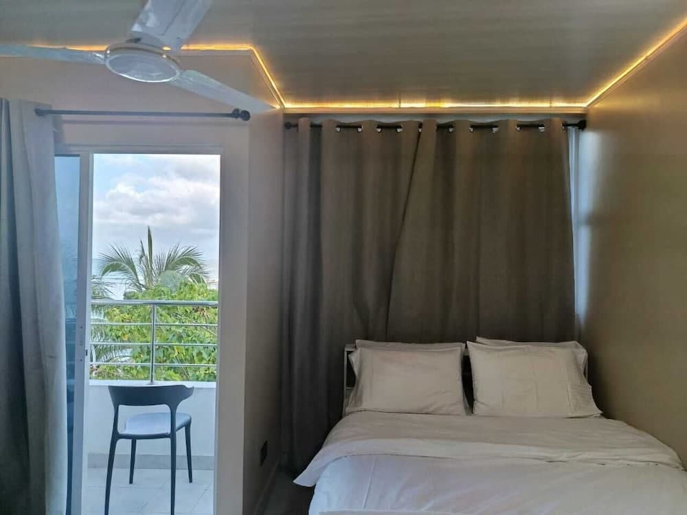 Portia Beach Grand