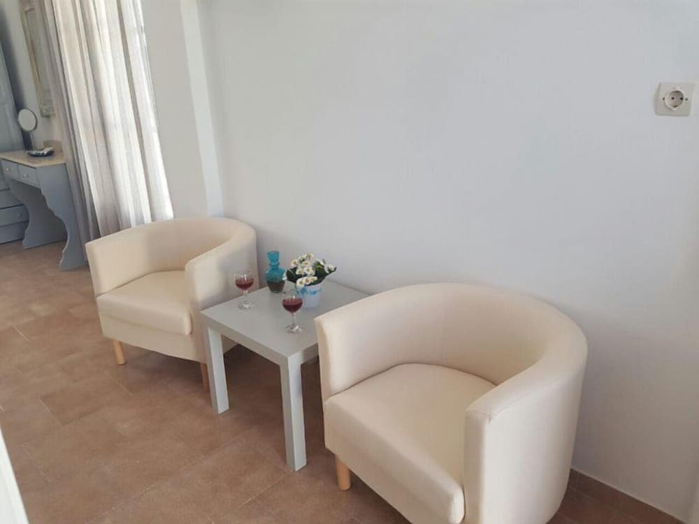 Eleana Studios