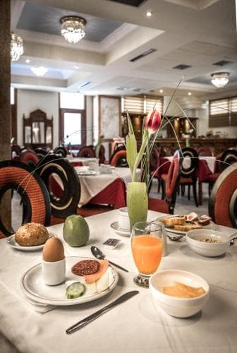 Rex Hotel