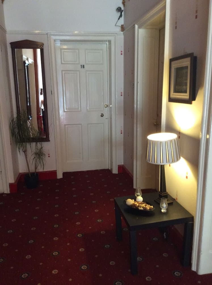 Caravel Guest House