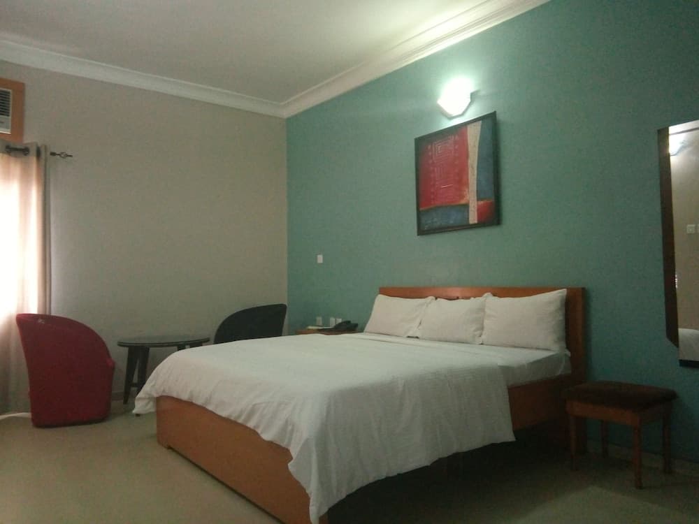 Allen Suites