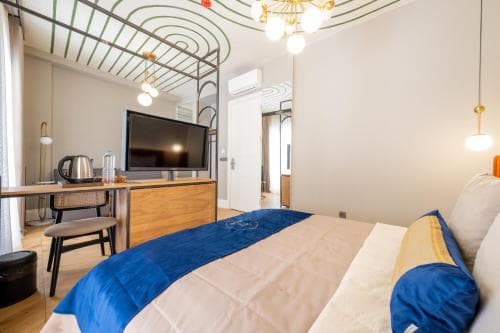Balo Hotel