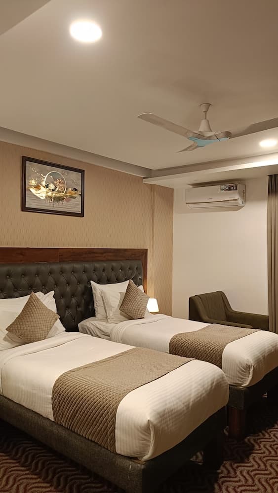 Treebo Trend Hotel Transit