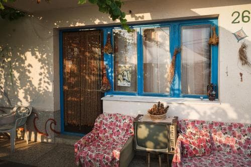 Ikar Hut Hostel