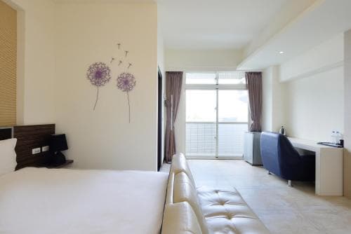 N22 Hostel
