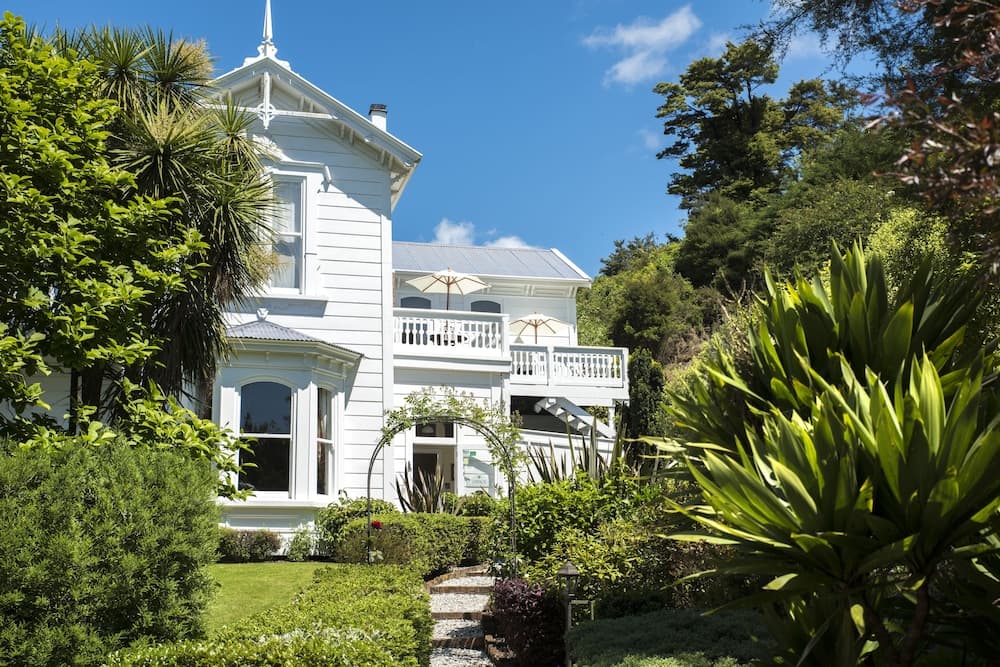 Sennen House