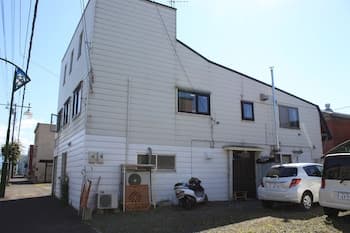 First Track Inn