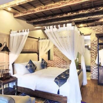 Mailang Theme Hostel
