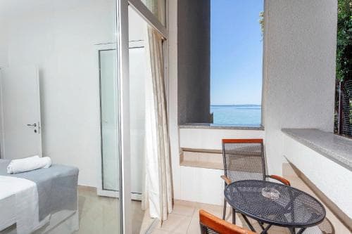 Sunset Split Rooms