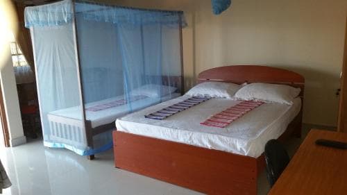 Yala Waves Beach Resort
