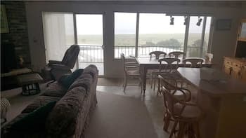 Pacific View