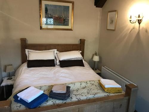 Horseshoe Cottage