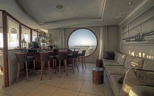 Beach Lodge
