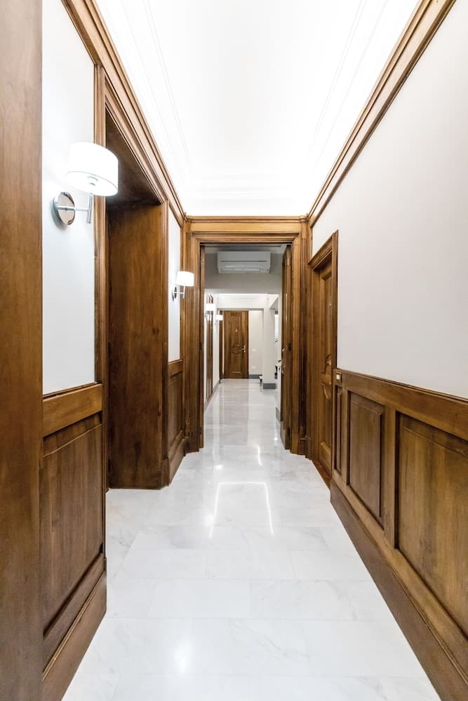 Gramsci Suites