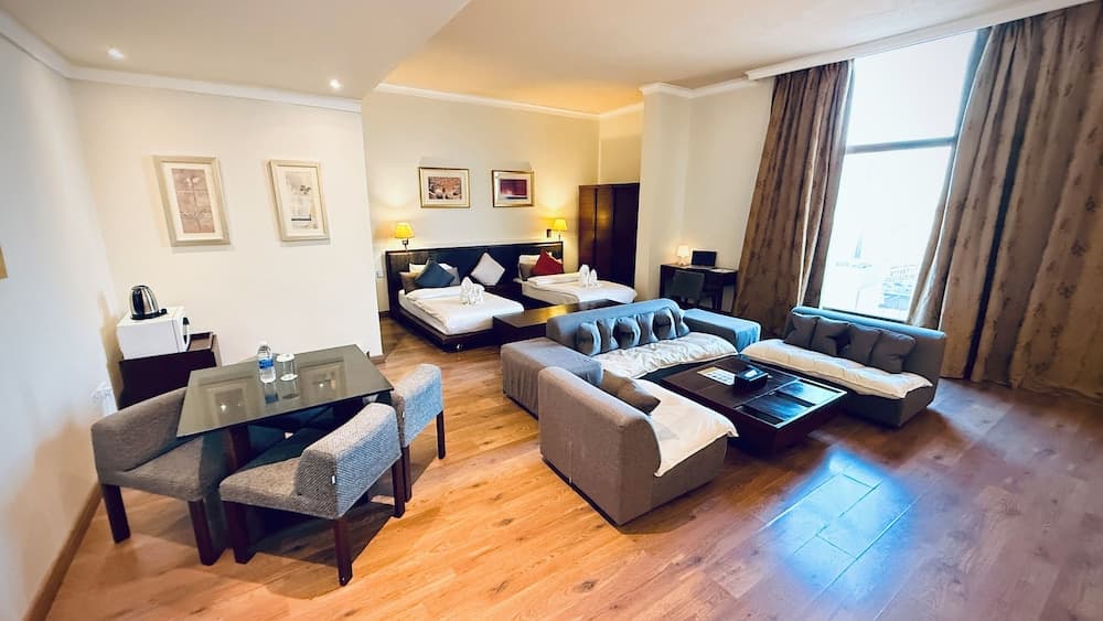 Le Jazz Hotel