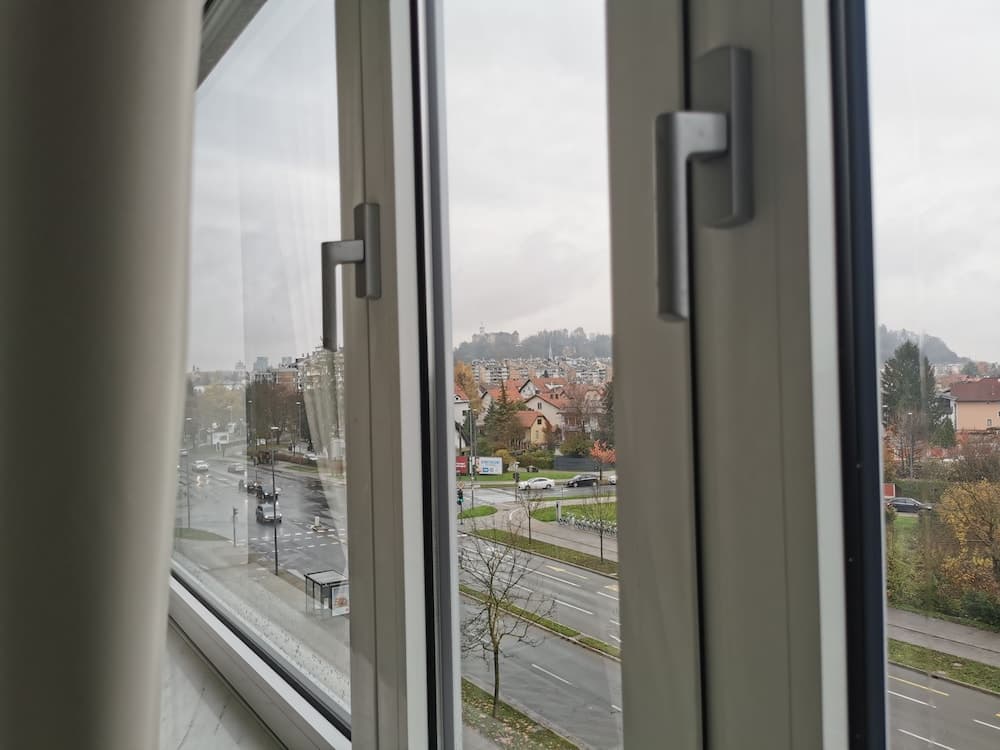 Trnovo apartment with free parking