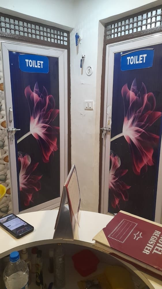 Awara Hostel & Dormetry