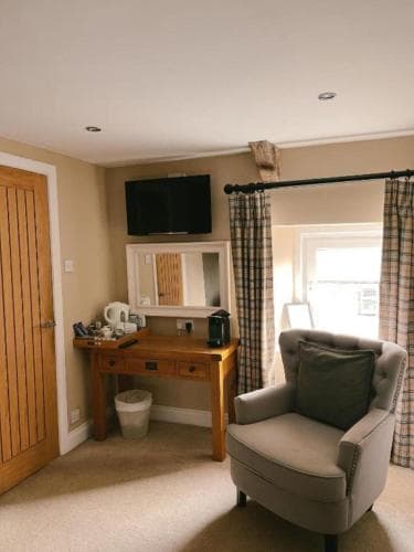 The Cheviot Hotel