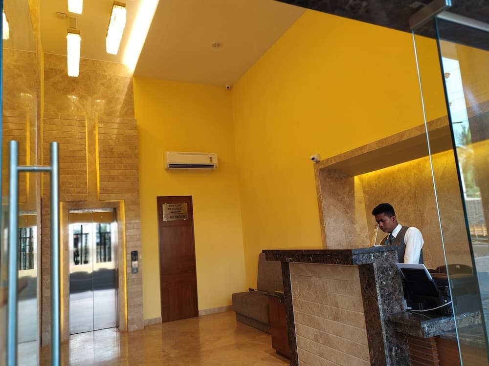 Hotel Grand Kadamba