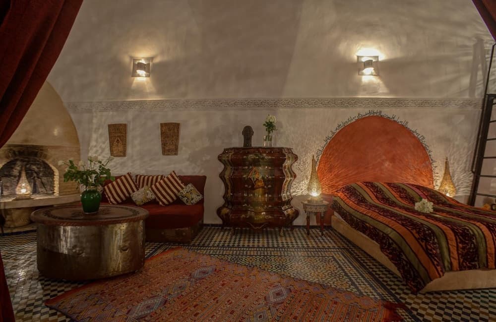 Riad MV