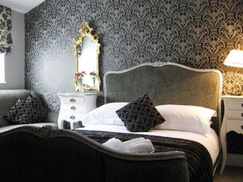 Holly Tree B&B