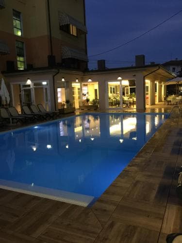 Green Park Hotel