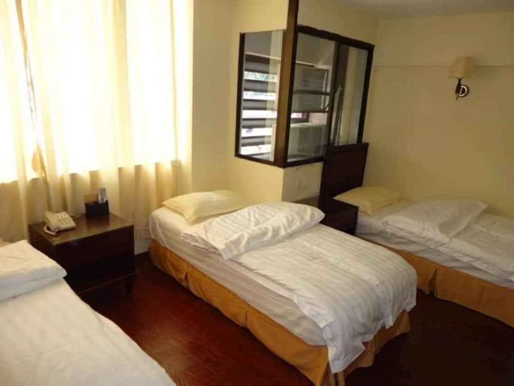 Aditya Hotel