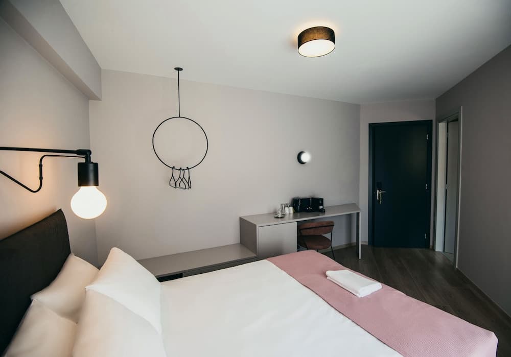 BED in Athens