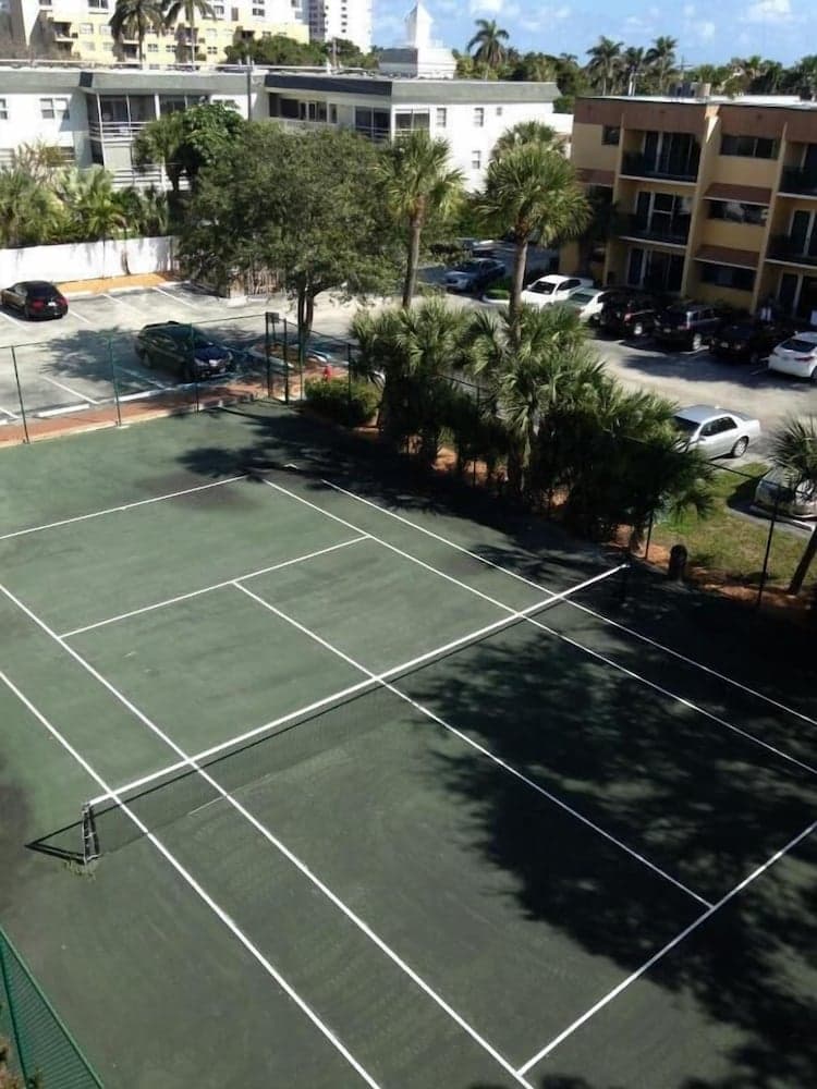 Surfsider Resort