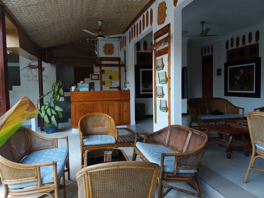 Alvi Star Inn