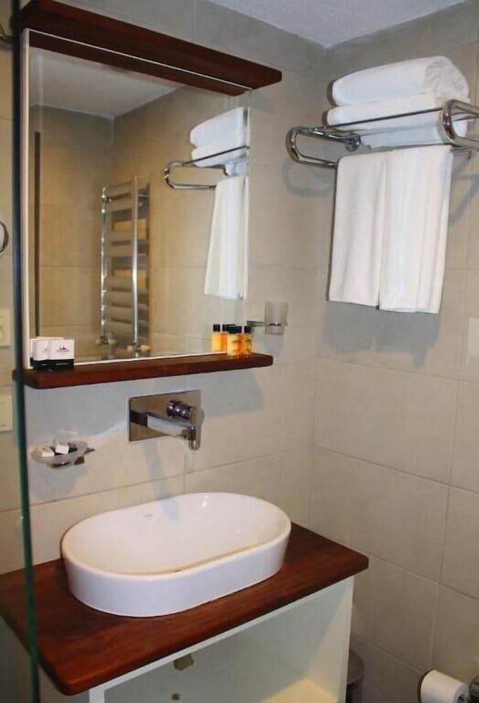 Tophane Suites