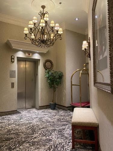 Kingston Hotel