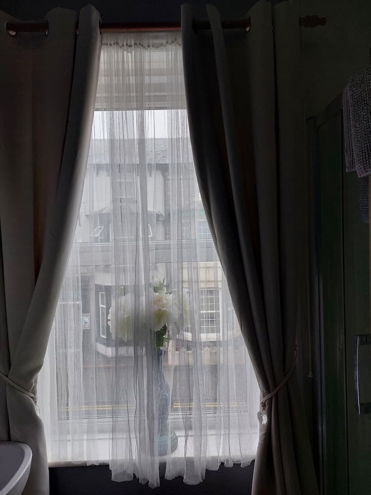 Lynbar Hotel