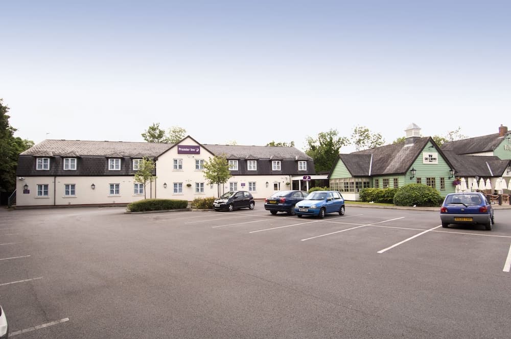 Premier Inn Manchester (Handforth)