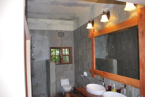 Le Jacaranda Hotel