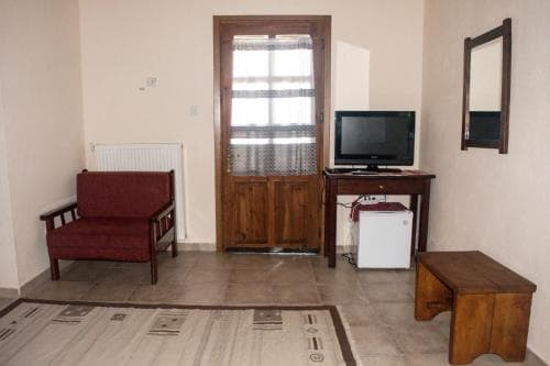 Varnous Hotel