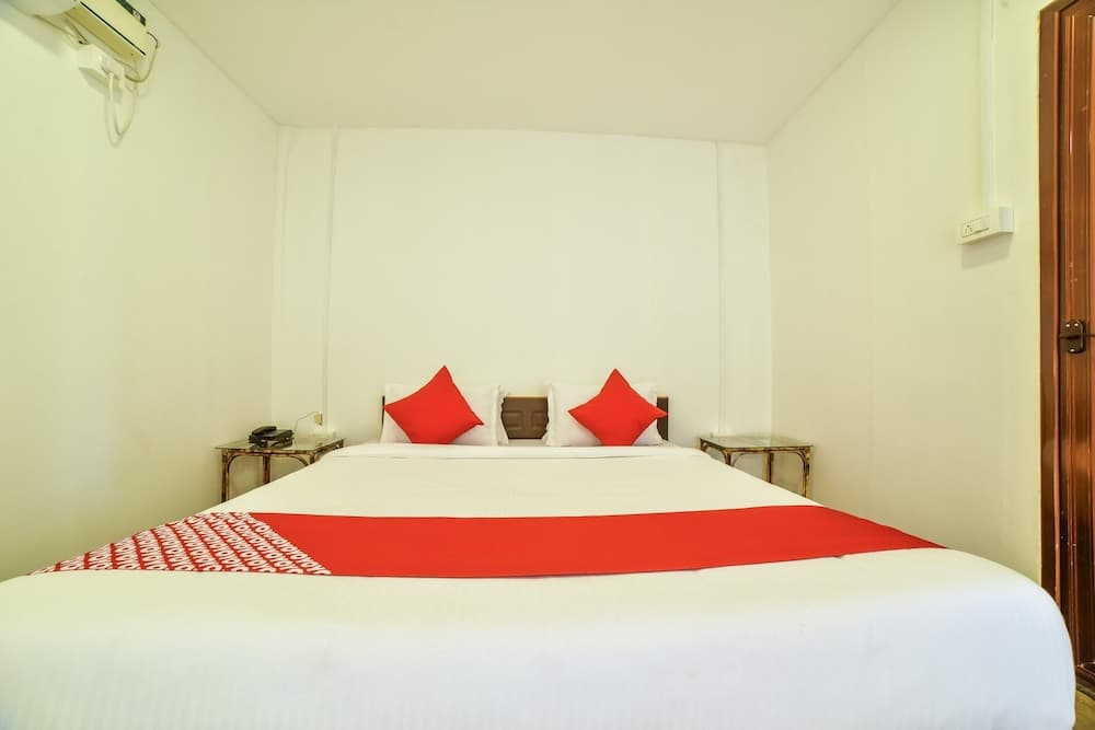 OYO 30548 Padma Cottages
