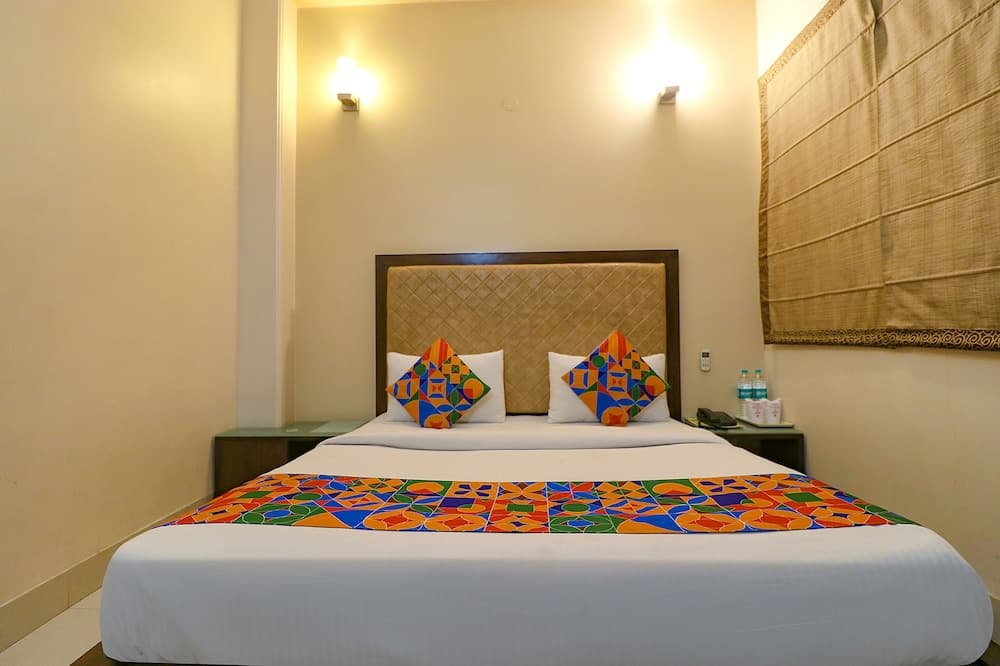 Fabhotel Llyod Residency