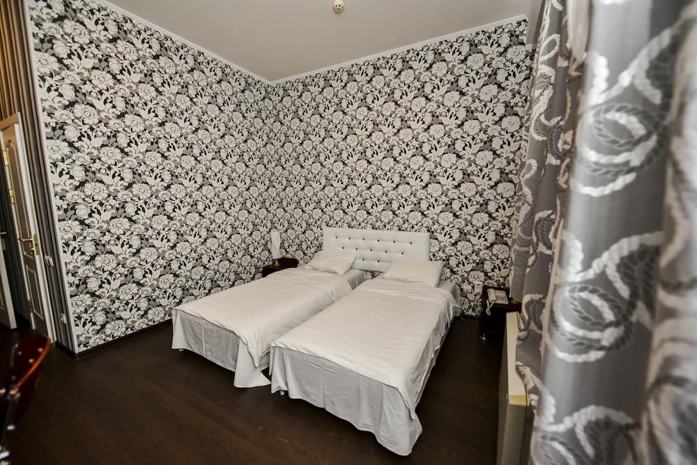 Mesogios Hotel