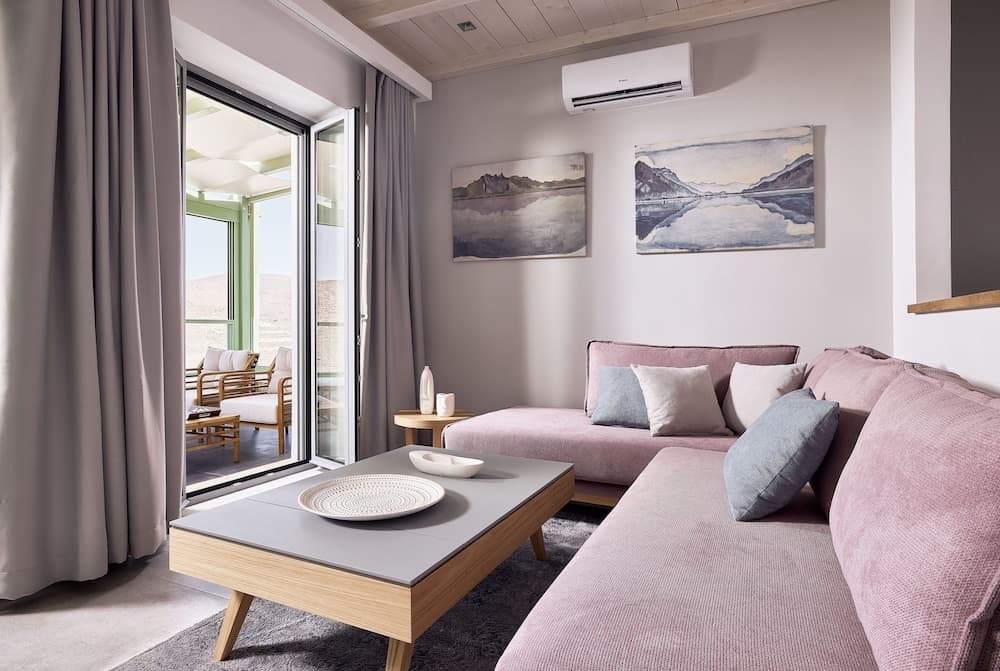 Em Gard Suites