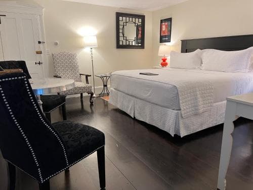 The Platinum Pebble Boutique Inn