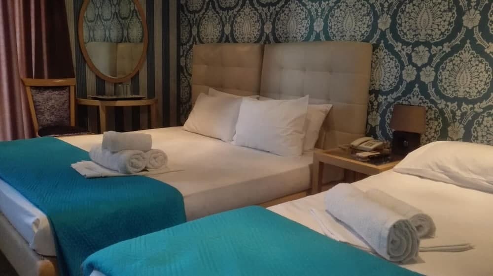 Feevos Hotel